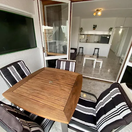 For A Stella Maris Apartment Salou